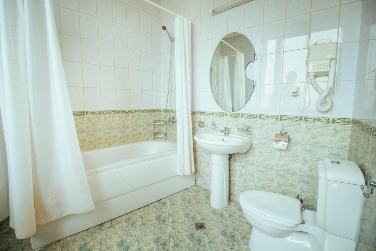 Hotel Expo Tashkent Bagian luar foto